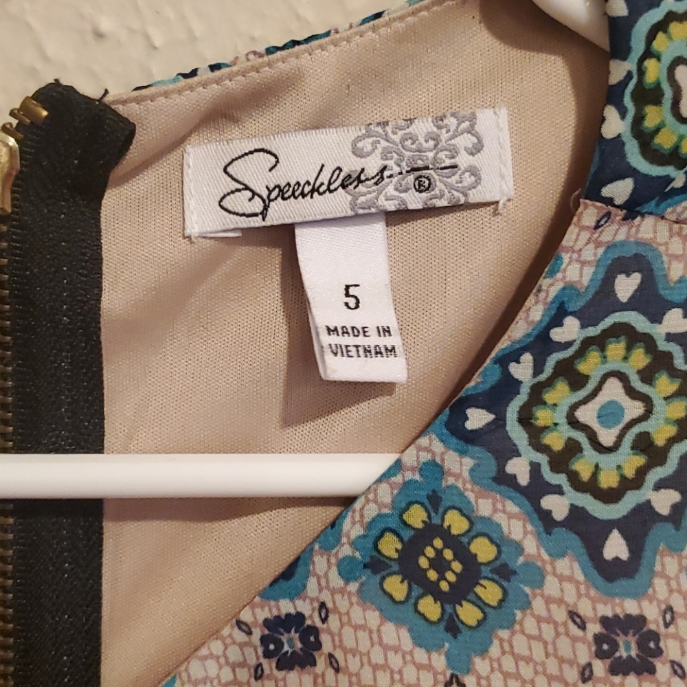 Pattern dress - Picture 3 of 4